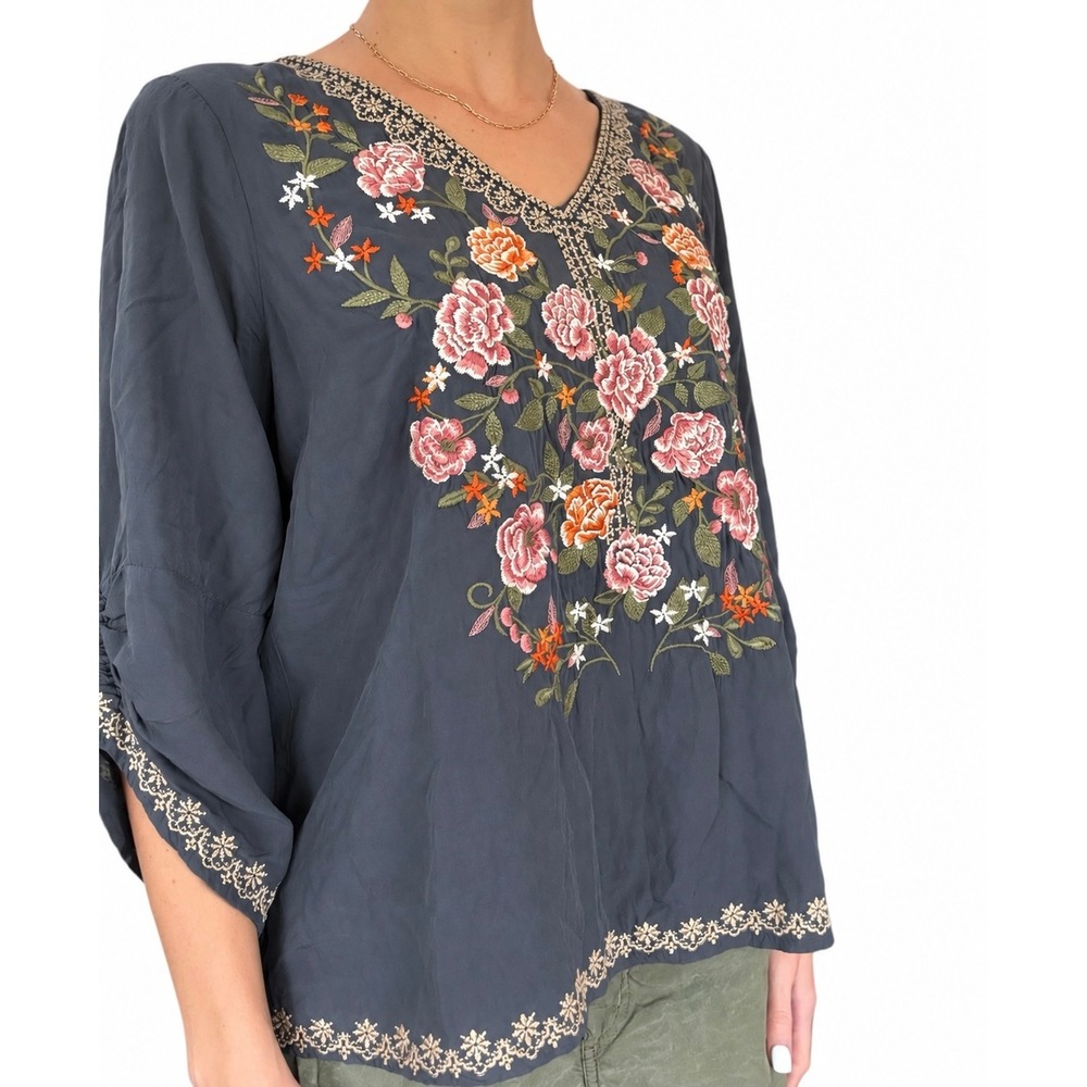 Savanna Jane Floral Charcoal Embroidered Top V Neck Y2K Boho
